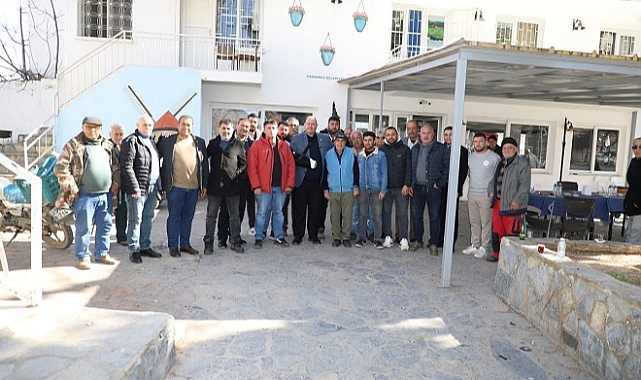 İlkay Çiçek mahalle ziyaretlerine devam ediyor.