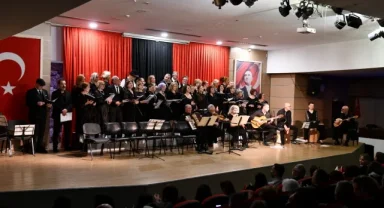 İzmir Çiğli'de 'Rebetiko' rüzgarı