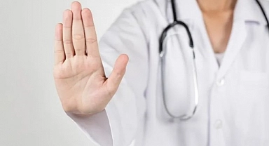 İzmir'de Doktorun Darbedilme Anı Kamerada