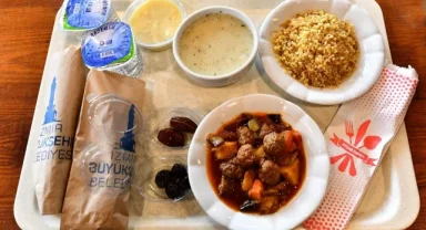 İzmir'de 50 TL'ye iftar!