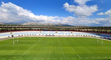 MAKÜ'de Modern Spor Kompleksi ve 5 Yıldızlı Otel Hizmete Açıldı