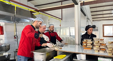 Menemen'in kazanlarında bereket ve dayanışma kaynıyor