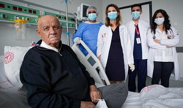 Oğlundan yarı uyumlu kök hücre nakliyle sağlığına kavuştu
