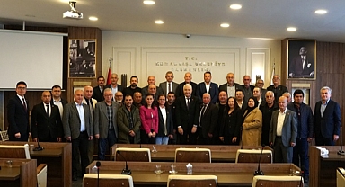Türkmen Muhtarlarla Buluştu