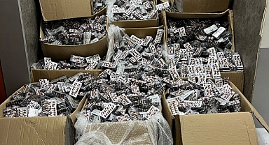 275 bin 800 sentetik ecza hapı ele geçirildi