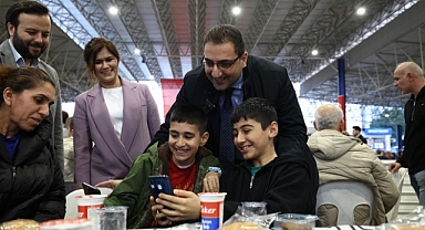 Balçova’da binlerce kişi iftar sofrasında buluştu