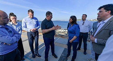 Başkan Tugay Foça'da incelemelerde bulundu