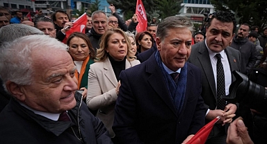 CHP'li Vekiller, İmamoğlu İçin Meclis'ten Genel Merkeze Yürüdü