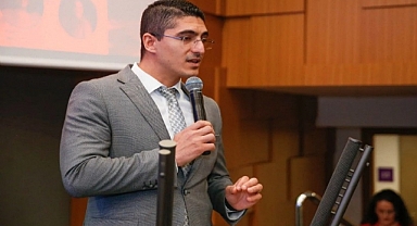 Feroğlu, Foça Belediyesi'nde başkan yardımcısı oldu