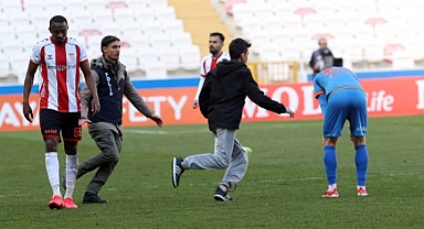 Göztepe kayıplarda