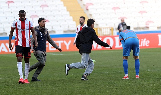 Göztepe kayıplarda