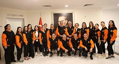 Güzelbahçe Gençlik’ten Başkan Tugay’a Ziyaret