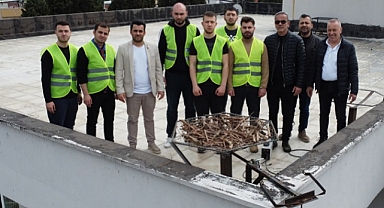 Hurda metallerden leyleklere yuva yaptı