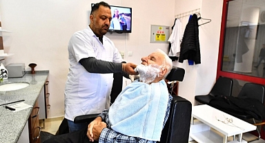Huzurevi sakinleri mutlu çalışanlar gururlu