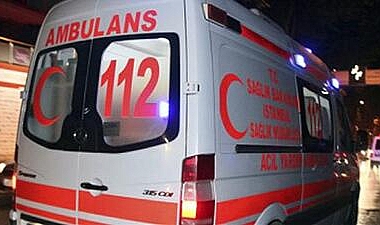 İzmir'de bıçaklı kavgada 1 kişi öldü, 2 kişi yaralandı