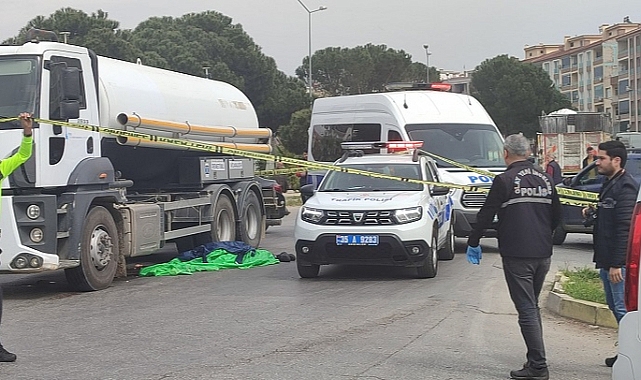 İzmir'de kamyonun çarptığı yaya öldü