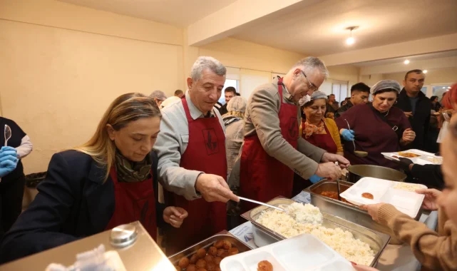 Güzelbahçe'de evlere sıcak servis