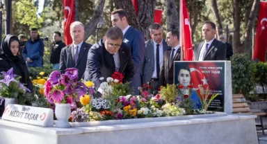 İzmir Kadifekale Şehitliği'nde duygulandıran tören