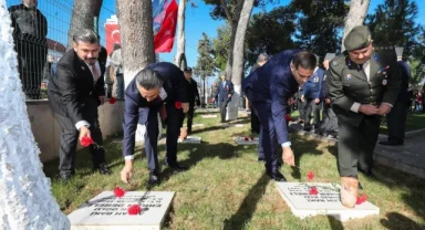 Narlıdere Çanakkale Zaferi'nin kahramanlarını andı