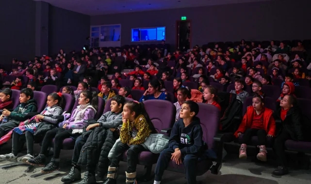Başkan Eşki'den miniklere sinema müjdesi