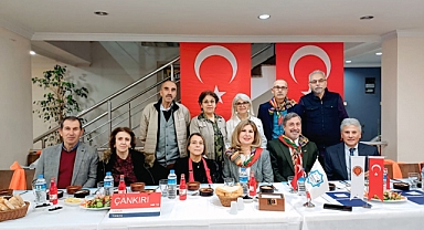 İzmirde Yaşayan Çankırılılar İftar Yemeğinde Buluştu.