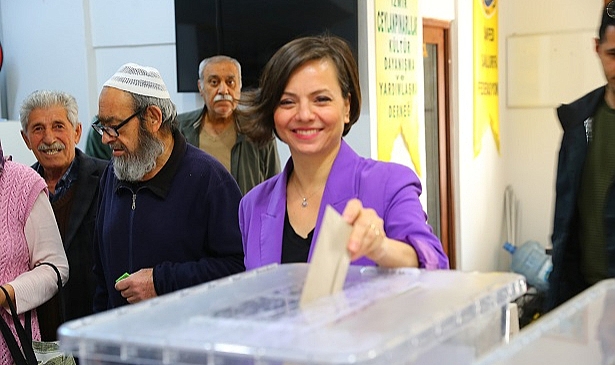 Karabağlar’da demokrasi vurgusu