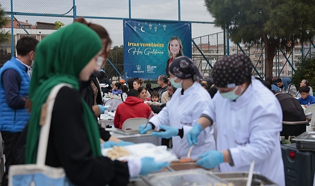 Konak Ramazan Bayramı’nı dayanışmayla karşıladı