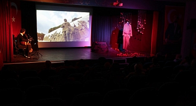 Konak’ta Çanakkale şehitlerine anlamlı anma