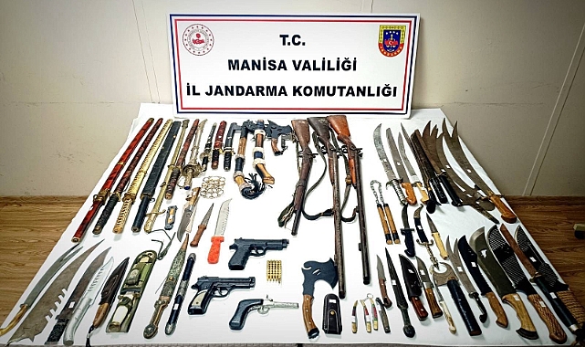 Manisa'da ruhsatsız silah operasyonunda 7 şüpheli yakalandı