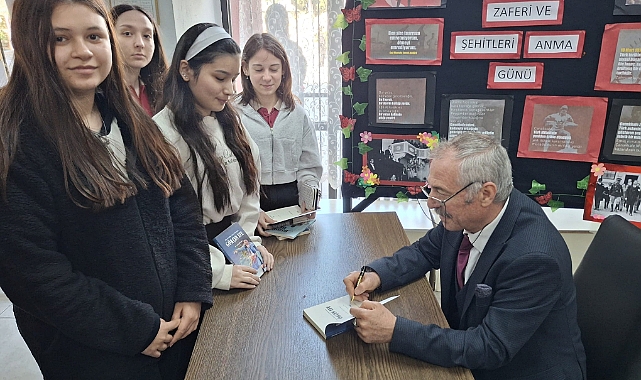Tireli Yazar Ertekin Öğrencilerle Buluştu