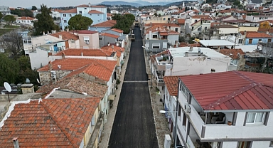 Urla'da yollar modern görünüme kavuşuyor