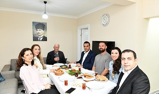 Yuvası yenilendi; bayram sevinci ikiye katlandı