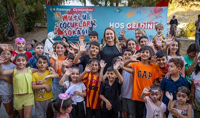 23 Nisan coşkusu Konak’tan yayılacak
