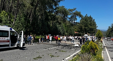 4 aracın karıştığı kazada 2 kişi öldü