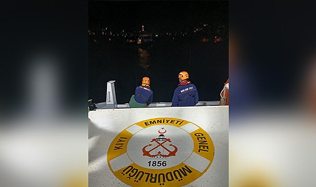 Bodrum açıklarında sürüklenen teknedeki 3 kişi kurtarıldı
