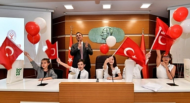 Bornova’da 23 Nisan coşkusu