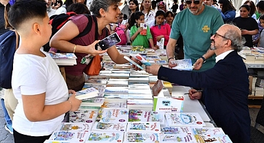 Çocukluk haklarıyla, özgürlükleriyle yaşanmalı
