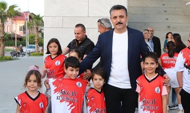 Dikili Belediyesi’nden  Voleybol Altyapısına Güçlü Adım