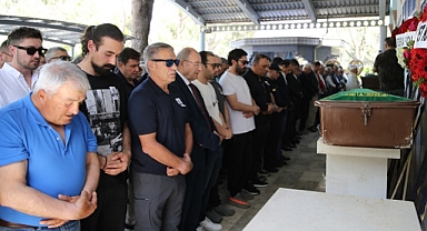 Ersun Yanal'ın babası Ural Yanal, Denizli'de defnedildi