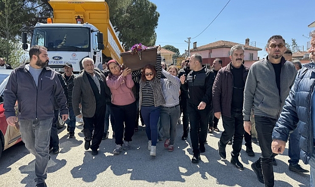 Eski eşi tarafından öldürülen kadının cenazesi defnedildi