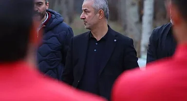 İsmail Kartal'ın takımı Persepolis'te salgın var