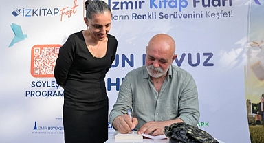 İzmir Kitap Fuarı’nda Ercan Kesal söyleşisi