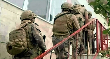 İzmir merkezli FETÖ operasyonunda 10 şüpheli yakalandı