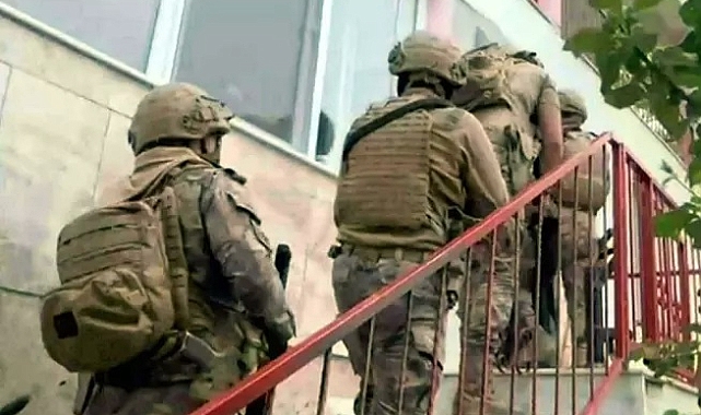 İzmir merkezli FETÖ operasyonunda 10 şüpheli yakalandı
