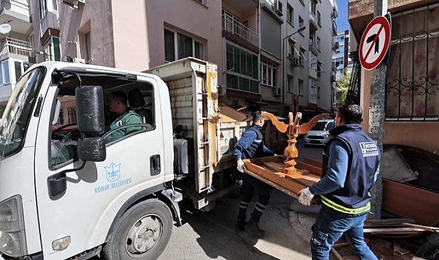 Konak’ta mobilya atıkları ücretsiz toplanıyor