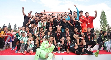 Muğlaspor kupasını aldı
