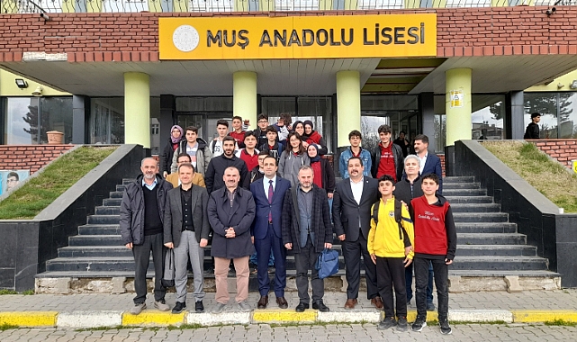 &quot;Genç Ar-Ge Söyleşileri&quot; ile akademisyenleri liselilerle buluşturdu