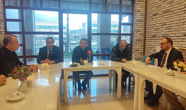 Muş’ta “Plastik Hayatlar ve Kanser” Konuşuldu