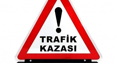 Otomobille çarpışan motosikletteki karı koca hayatını kaybetti