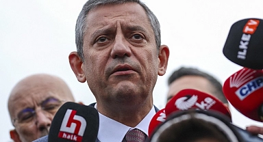 Özel’den Yürüyüş Tepkisi: